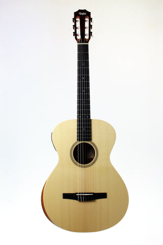 Taylor Academy 12e Nylon Acoustic-Electric Guitar, w/gig bag.